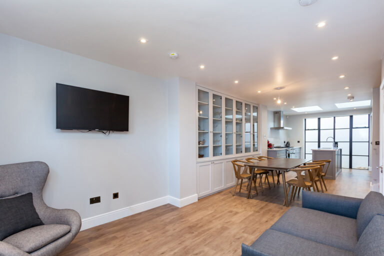 Furnished living room and dining area — Marylebone NW1