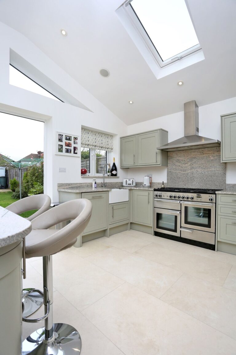 Modern kitchen with skylights and beige cabinets β Morden SM4