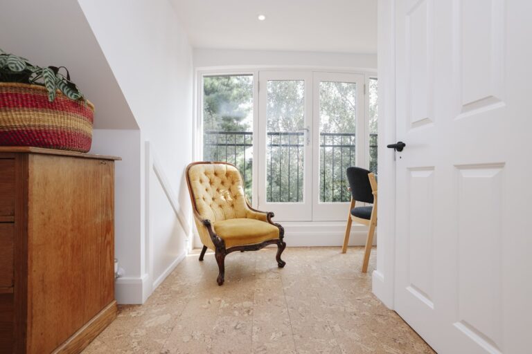 Cosy room with chairs and large windows — Acton W3