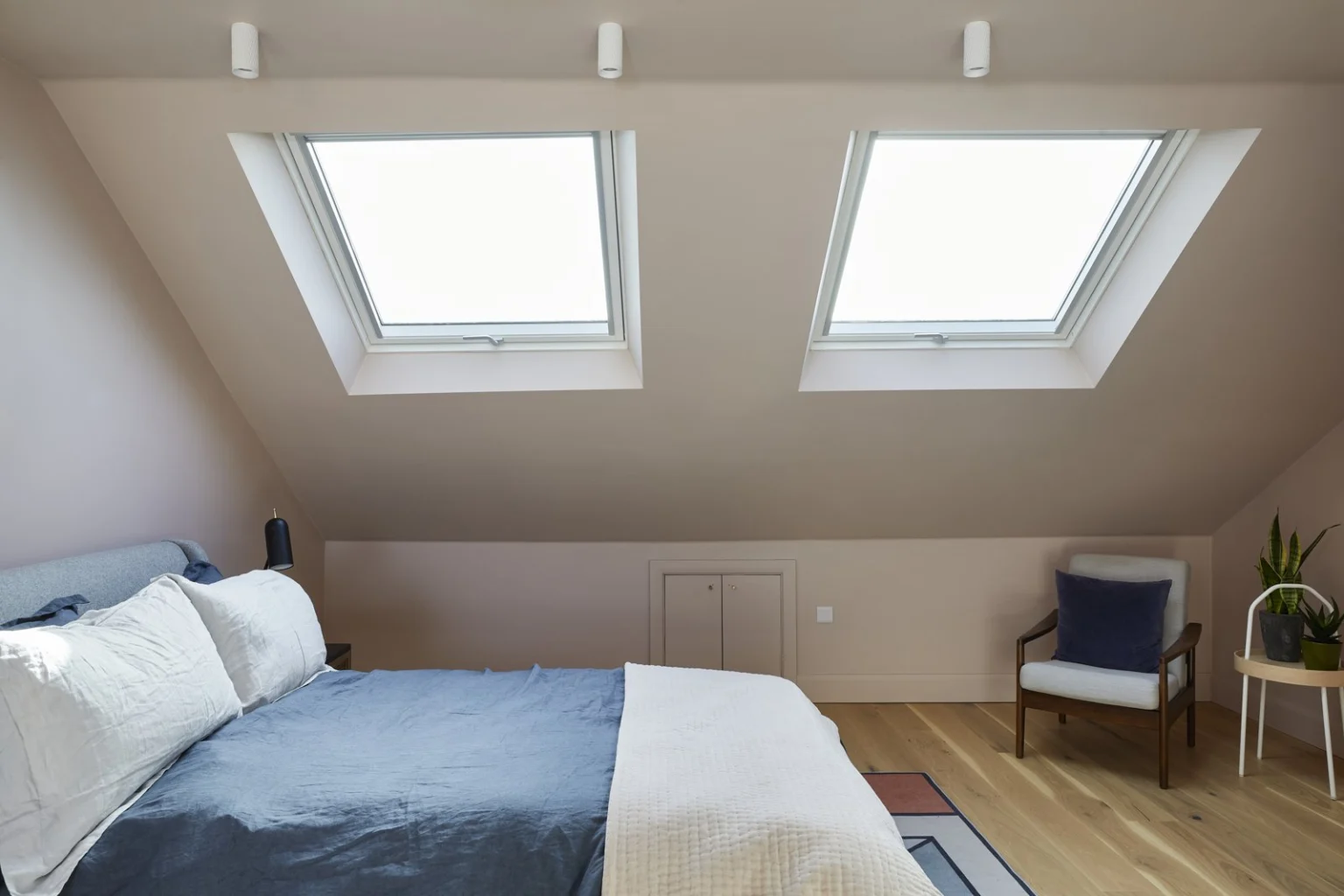 Cosy loft bedroom with skylights and chair — Tooting SW17